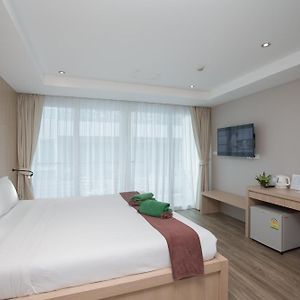 Standard Zimmer mit Kingsize-Bett